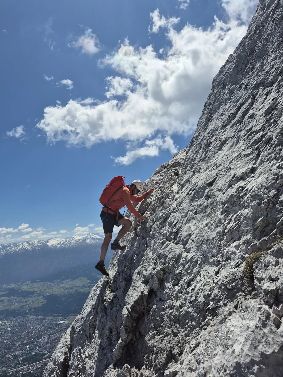 Fester Fels und schöne Kletterei am Brandjoch Südgrat